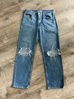 Levi’s Low Pro Distressed Straight-Leg Jeans